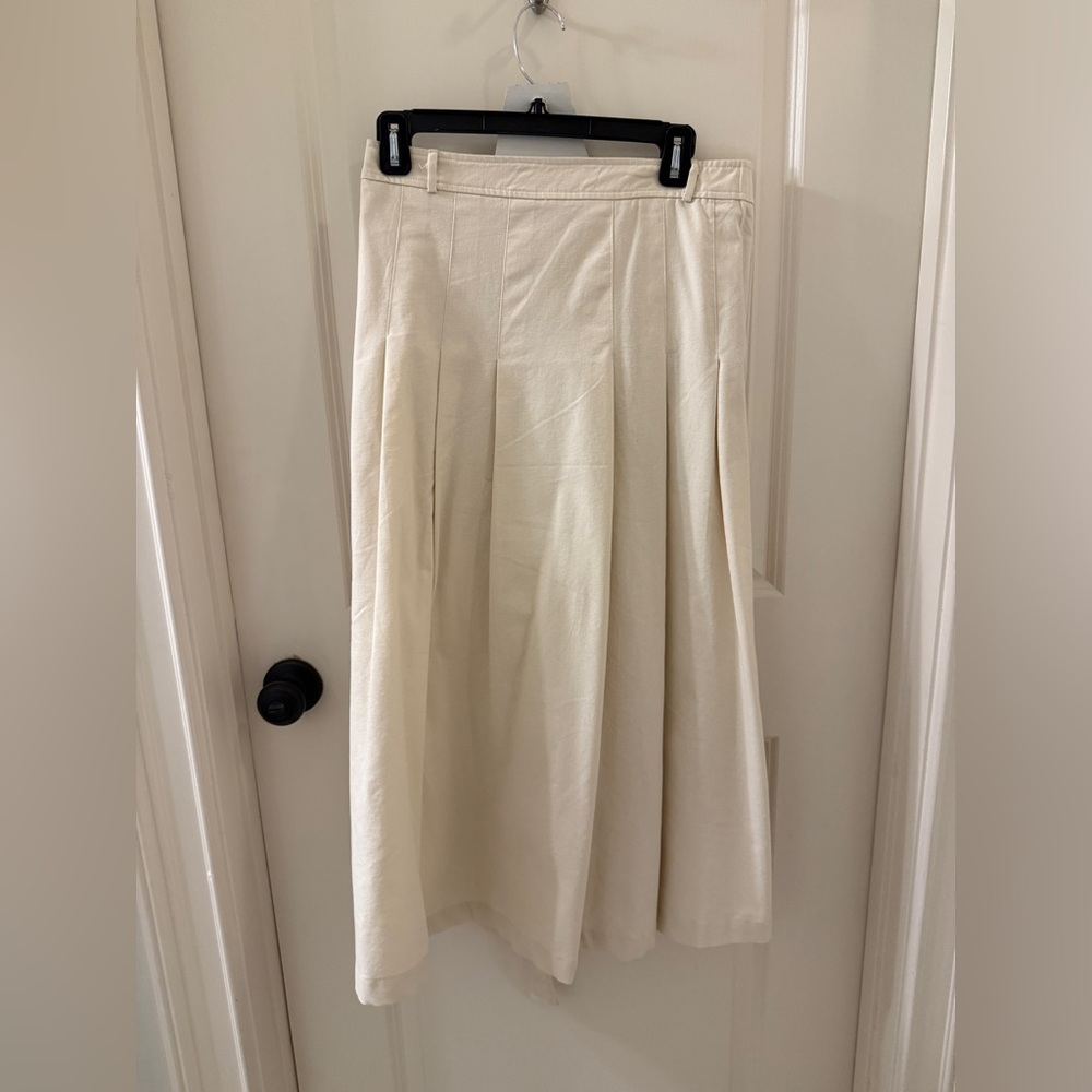 En Saison Ivory Pleated Midi Skirt